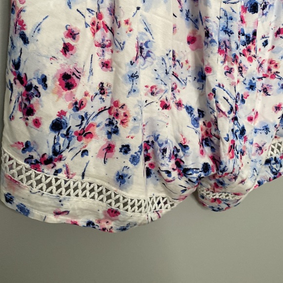 NWT Ardene Floral Romper (size medium) - Picture 4 of 8